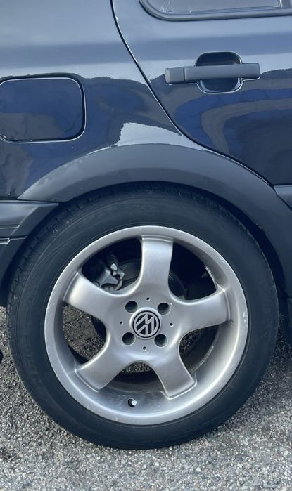 Продам диски с гольфа R16