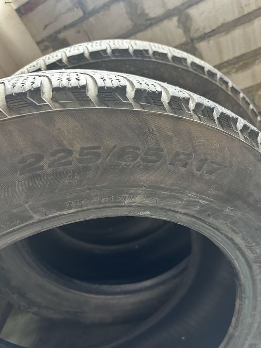 Продам шины 1комплект