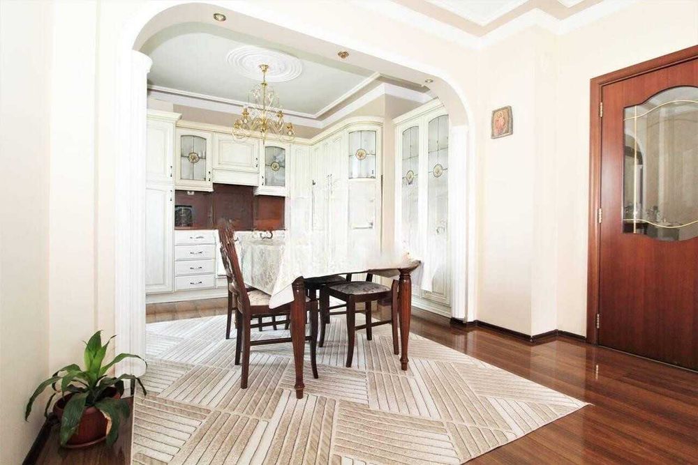 Продава се Тристаен апартамент в Пловдив, Каменица 2 - 94 кв.м за 1596 €/кв.м - Снимка #3