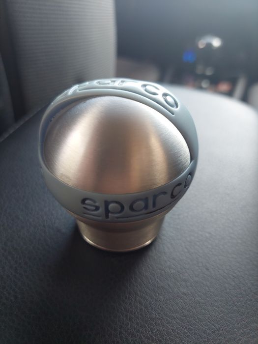 Набалдажник ручки КПП