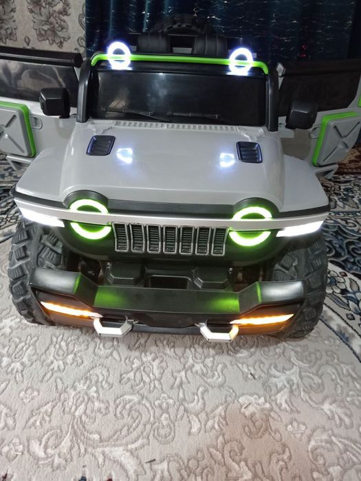 Bolalar moshinasi sotiladi