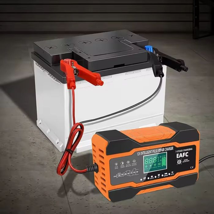 Интелигентно зарядно за акумулатор 12V / 24V – LCD дисплей