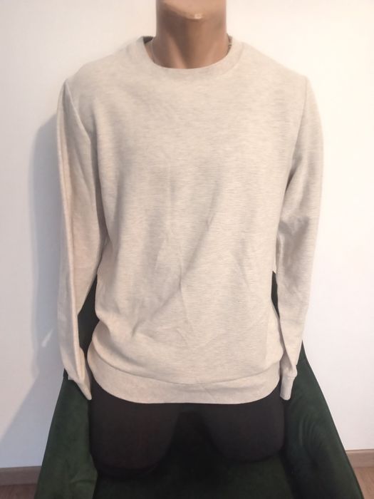 Vând bluza pt bărbați