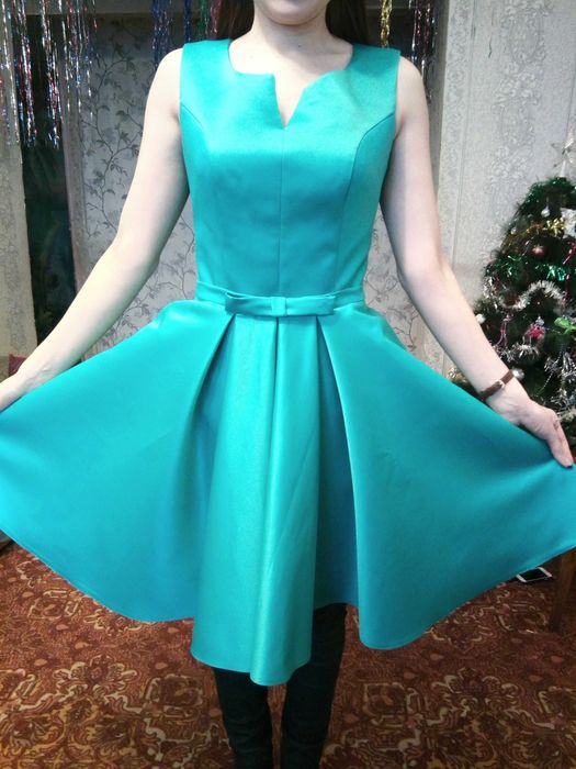 Продам платье ручной работы