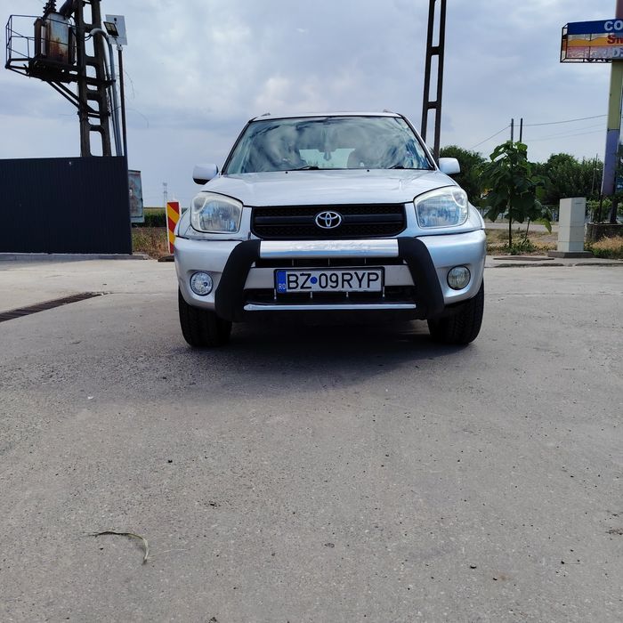 Vând Toyota RAV4 benzină  2005  cutie automată