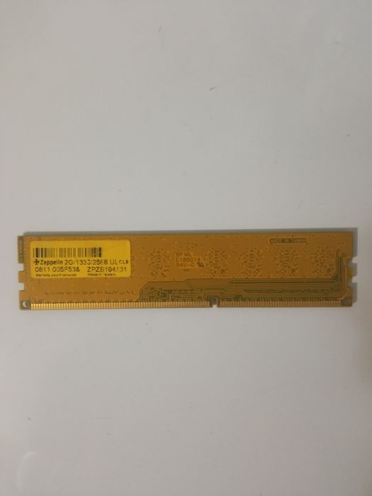ОЗУ - DDR3/ 2GB/ 1333 МГц две плашки, DDR2/ 2GB/ 800 МГц одна плашка