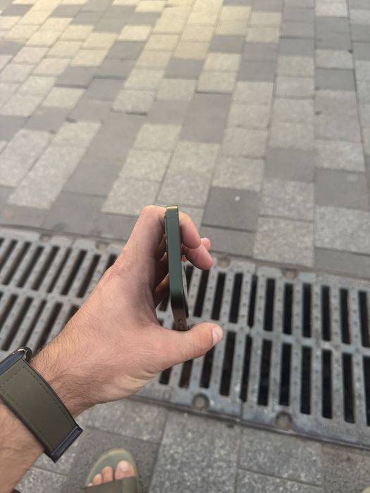 Продам Телефон Айфон 13 256Gb