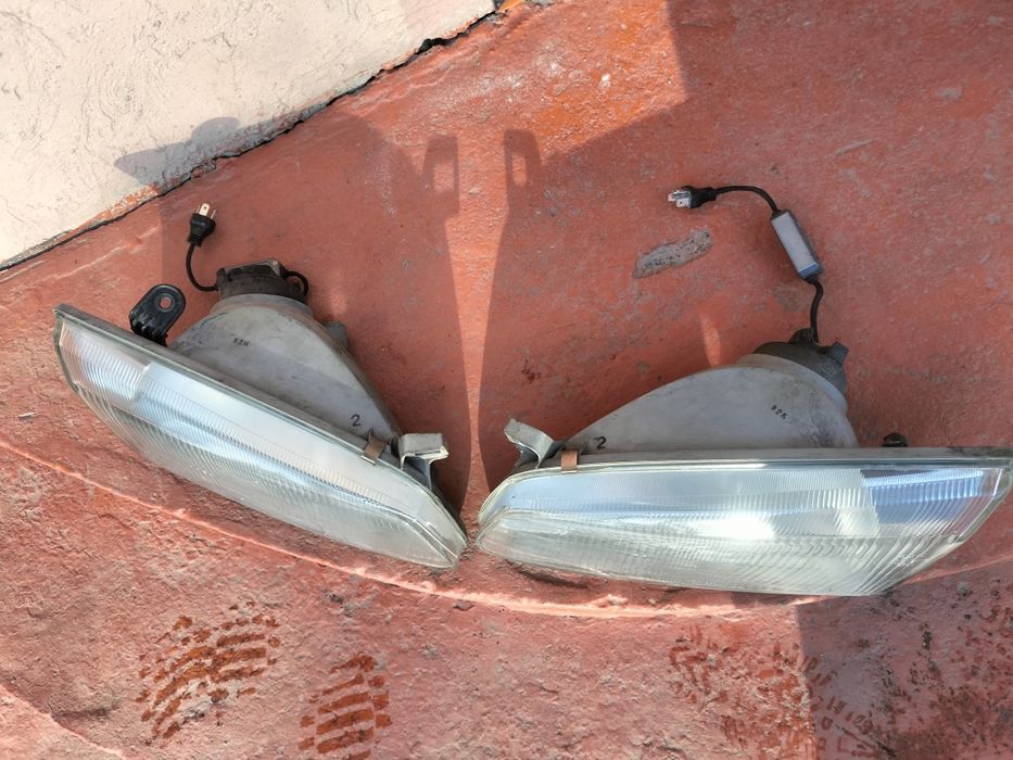 Фара на Камри  продается!
