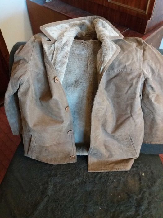 Particular!    Haine piele îmblănită marca Troblos (Spania)