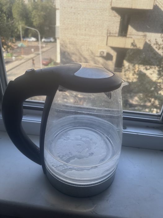 Продам электрический чайник