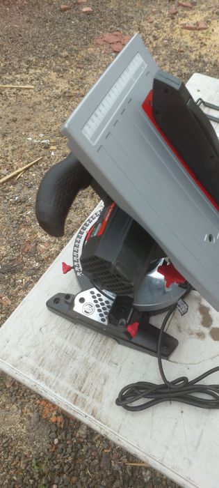 Продам циркулярка торцовка.