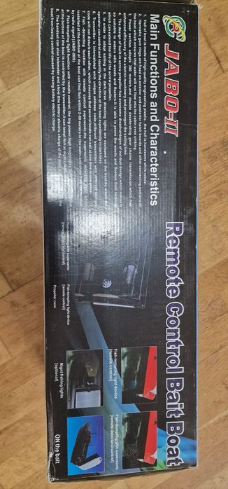 Barcuta navomodel plantat cu sonar incorporat