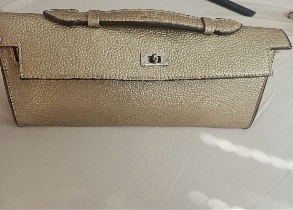 Чанта- клъч златна