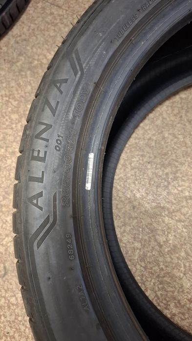 Единична лятна гума Bridgestone 285 40 21