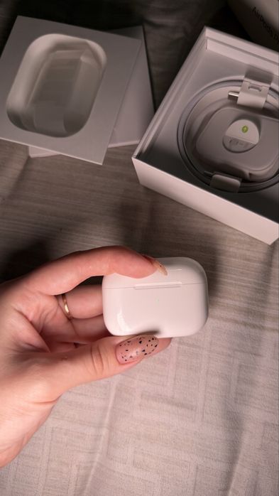 AirPods pro2 оригинал в идеальном состоянии