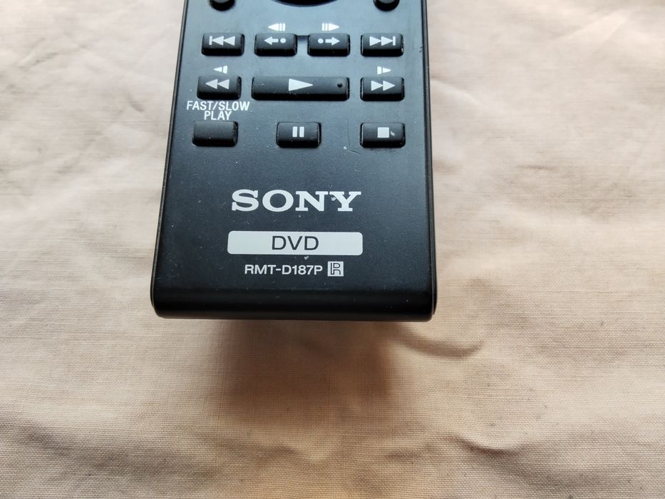 Оригинално дистанционно управление за двиди плеъри и рисиивъри на SONY