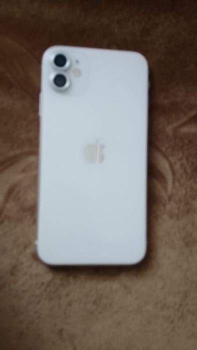 Продам iPhone 11 128гб