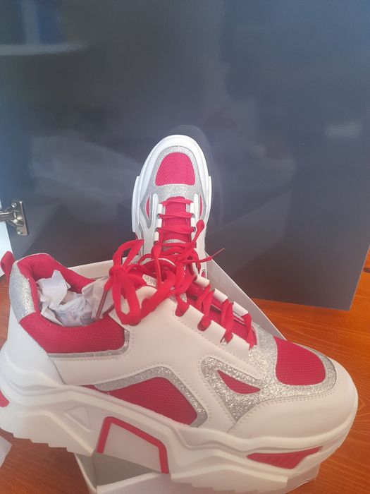 Дамски маратонки