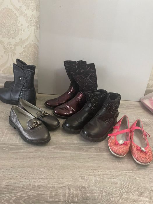 Обувь недорого продаю