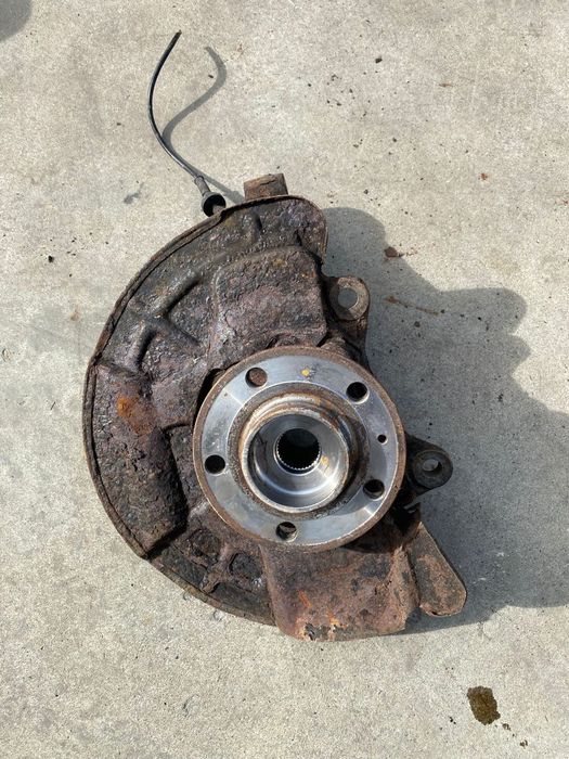 Fuzeta Dreapta Fata Volvo XC90 2007-2014 30760562 31200316