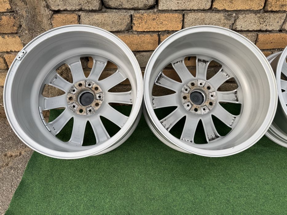 4 броя Джанти БМВ BMW Style 250 18 цола за F01 GT F07 F10 F11 e90 e84