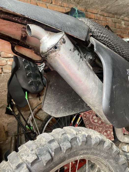 Продавам apriliq rx 50 мотора се продава НА ЧАСТИ!!