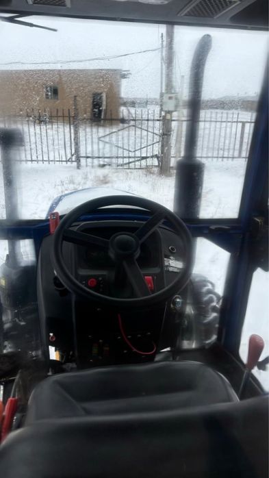 Трактор Dong Feng