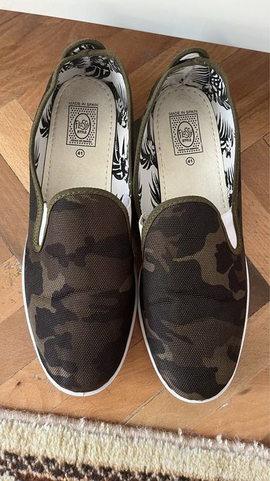 Ниски обувки Flossy р-р 41