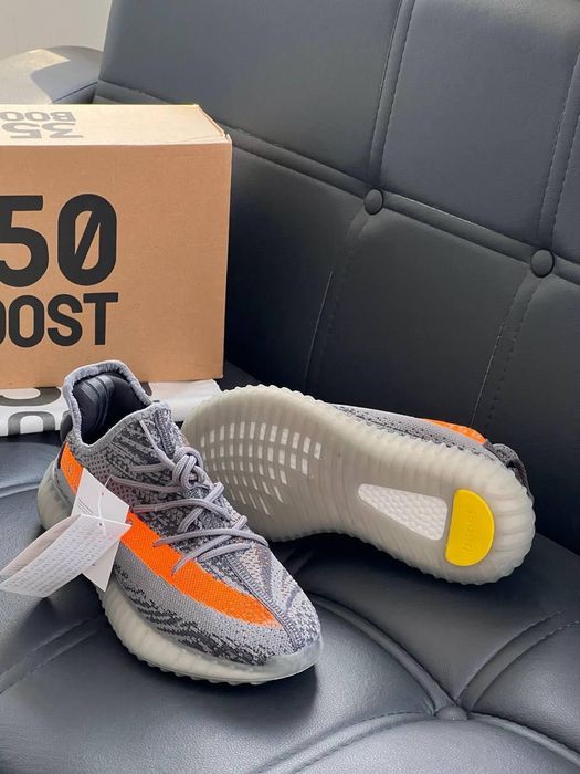 Yeezy Boost 350 V2