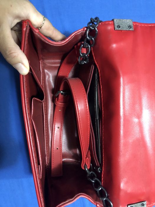 Vand geantuta rosie de ocazie