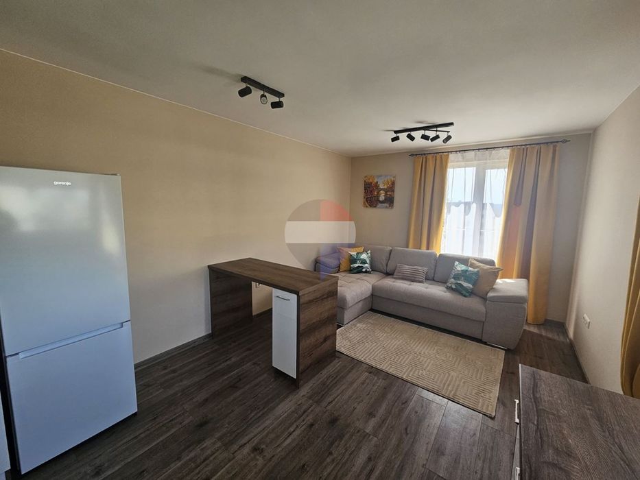 Продава се Двустаен апартамент в Варна, Победа - 71 кв.м за 1473 €/кв.м - Снимка #2
