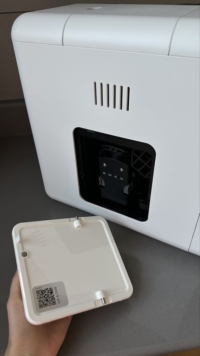 Кофемашина Smeg, белая