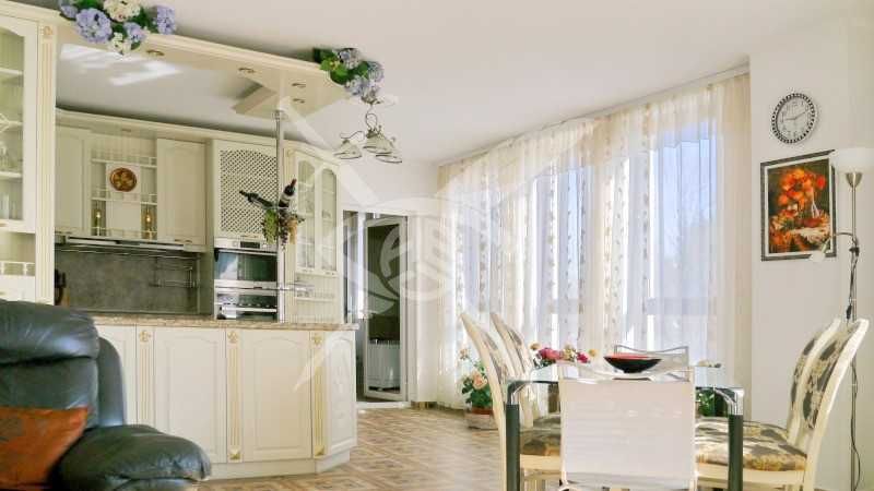 Тристаен апартамент в Несебър 61816