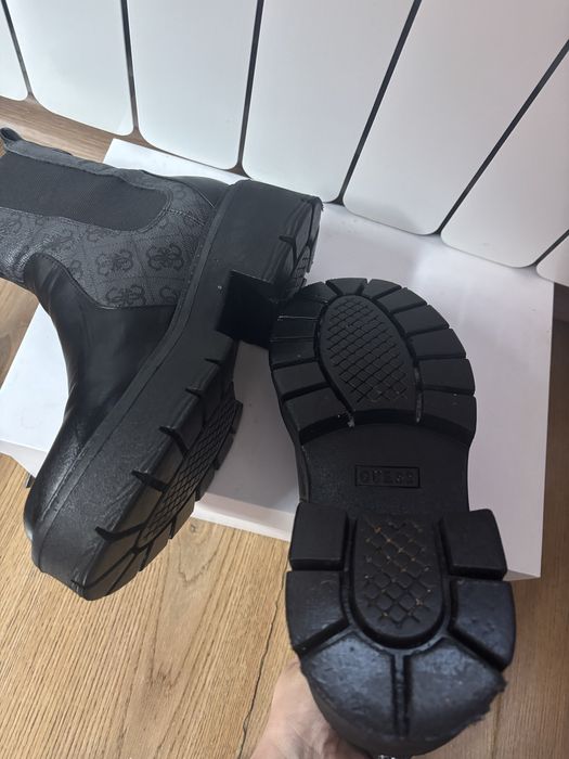 Guess дамски боти