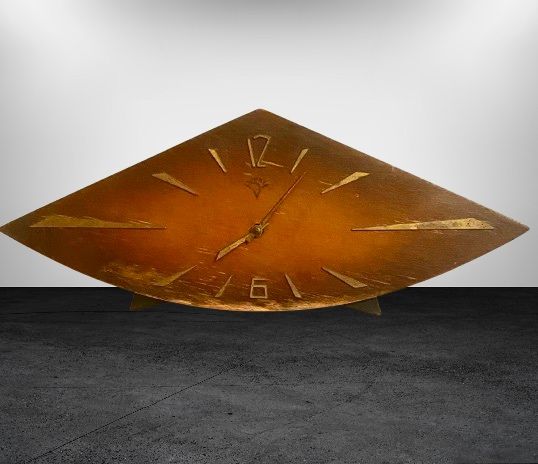 Антикварные часы настольные