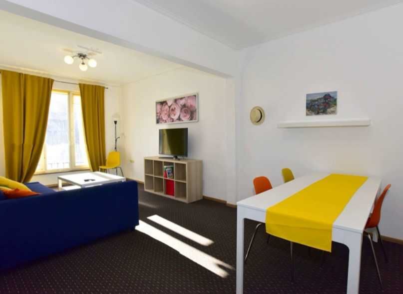 Дава се под наем Двустаен апартамент в София, Център - 80 кв.м за 856.8 € - Снимка #2