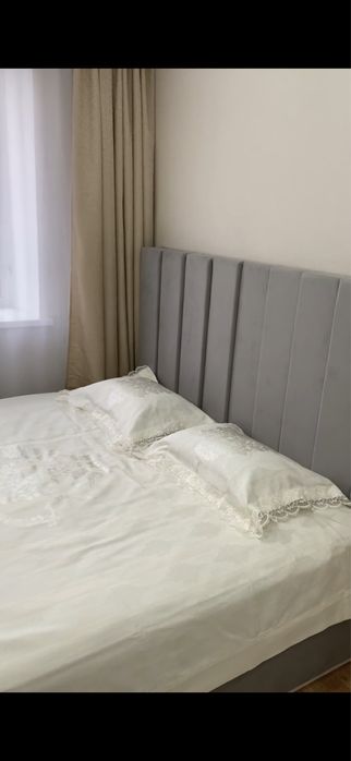 Продам кровать с матрасом