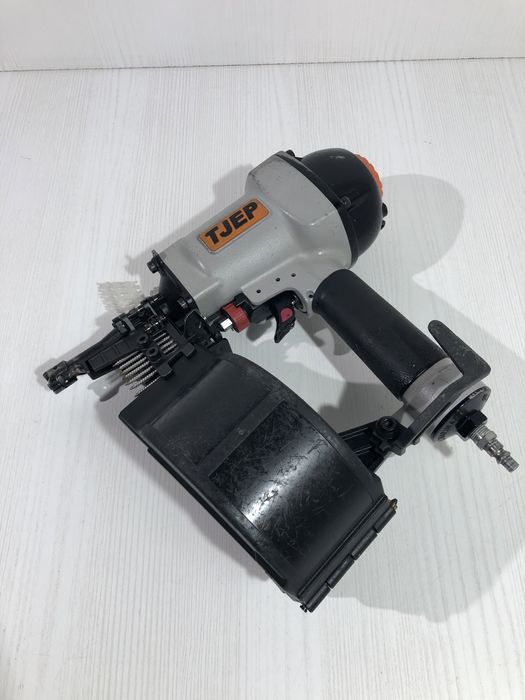 Pistol pneumatic pentru cuie 32-65 mm TJEP