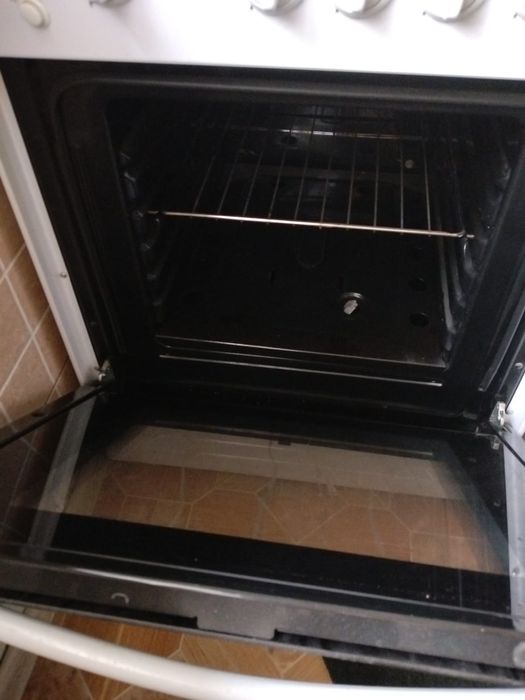 Продам газовую плиту