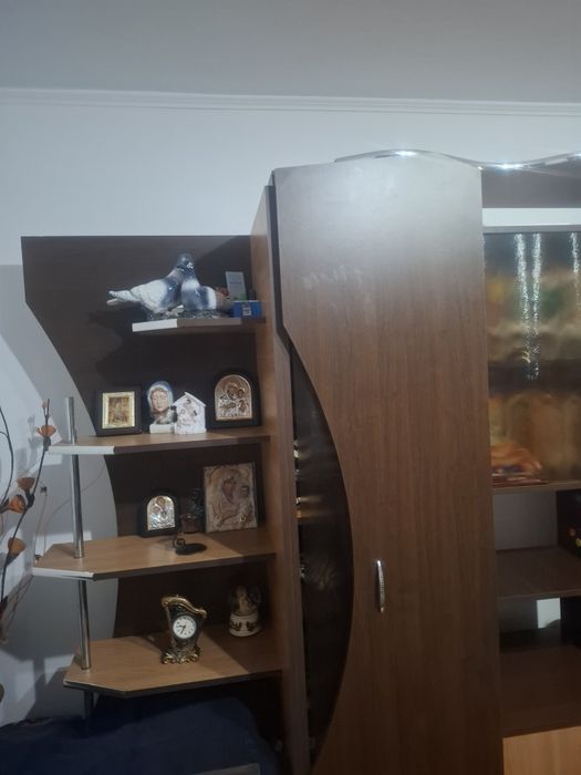 Vând mobilă de living