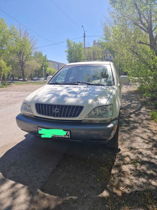 Продам лексус 300