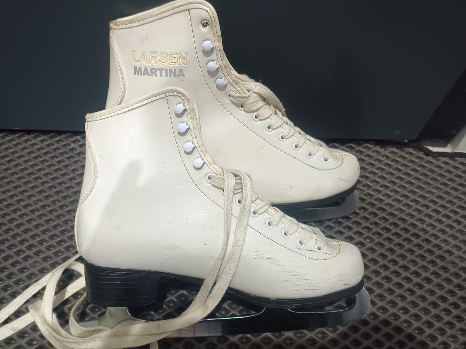 Коньки женские 39-40р