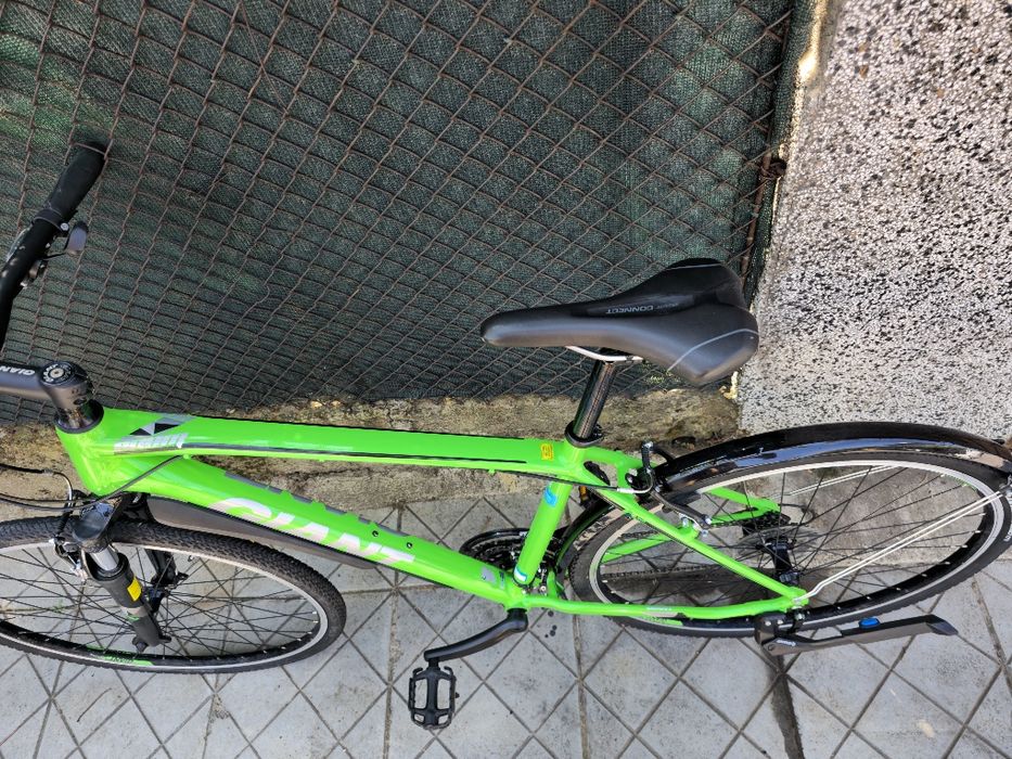 Алуминиев велосипед 28 цола Giant Roam 24 скорости Shimano Палцови команди  L размер рамка