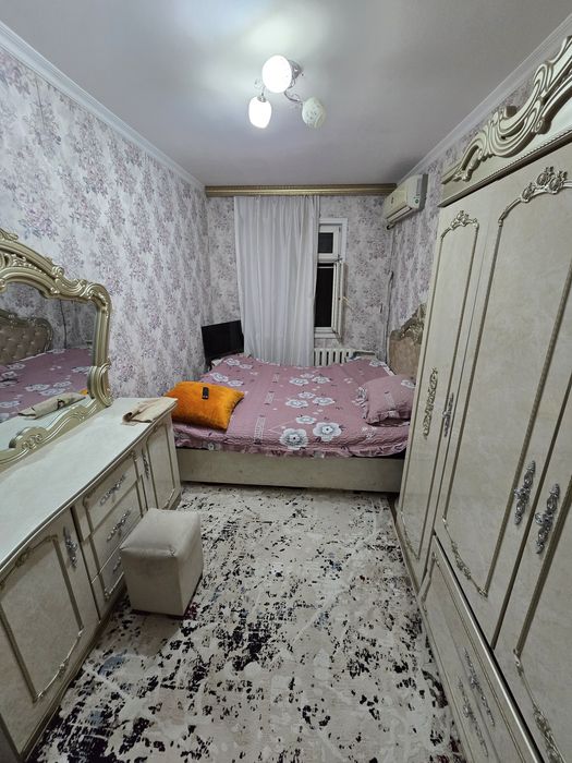 Ялангач продаётся квартира 4/4/4
