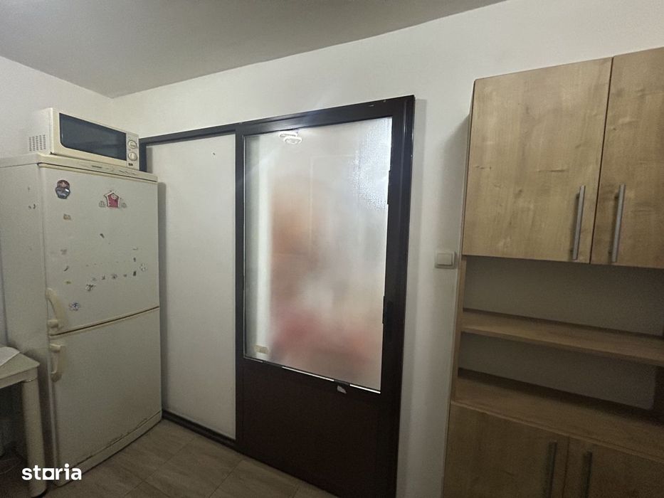 Garsoniera mobilata , 30 mp., zona Materna