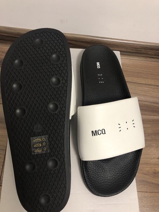 #NOI#Papuci/Slapi noi McQ Alexander McQueen marimea 44