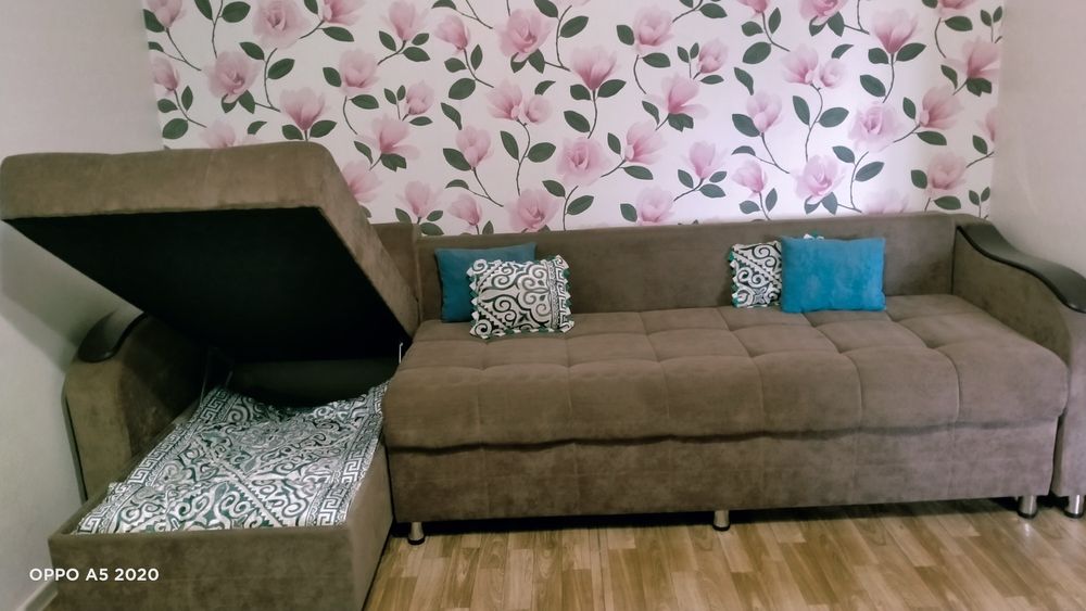 Мягкая Диван для зала.