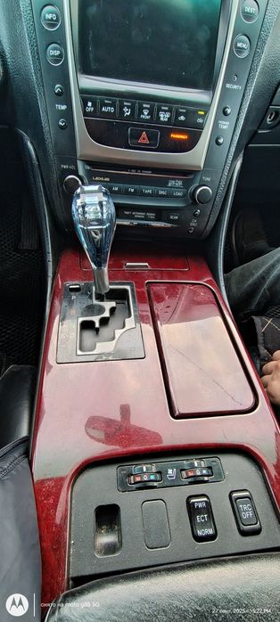 Продам lexus GS300