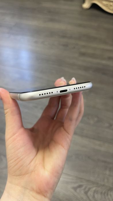 Продам Iphone 11