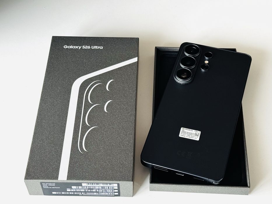 НОВ! Samsung S26 Ultra 256GB Black Гаранция 1 година